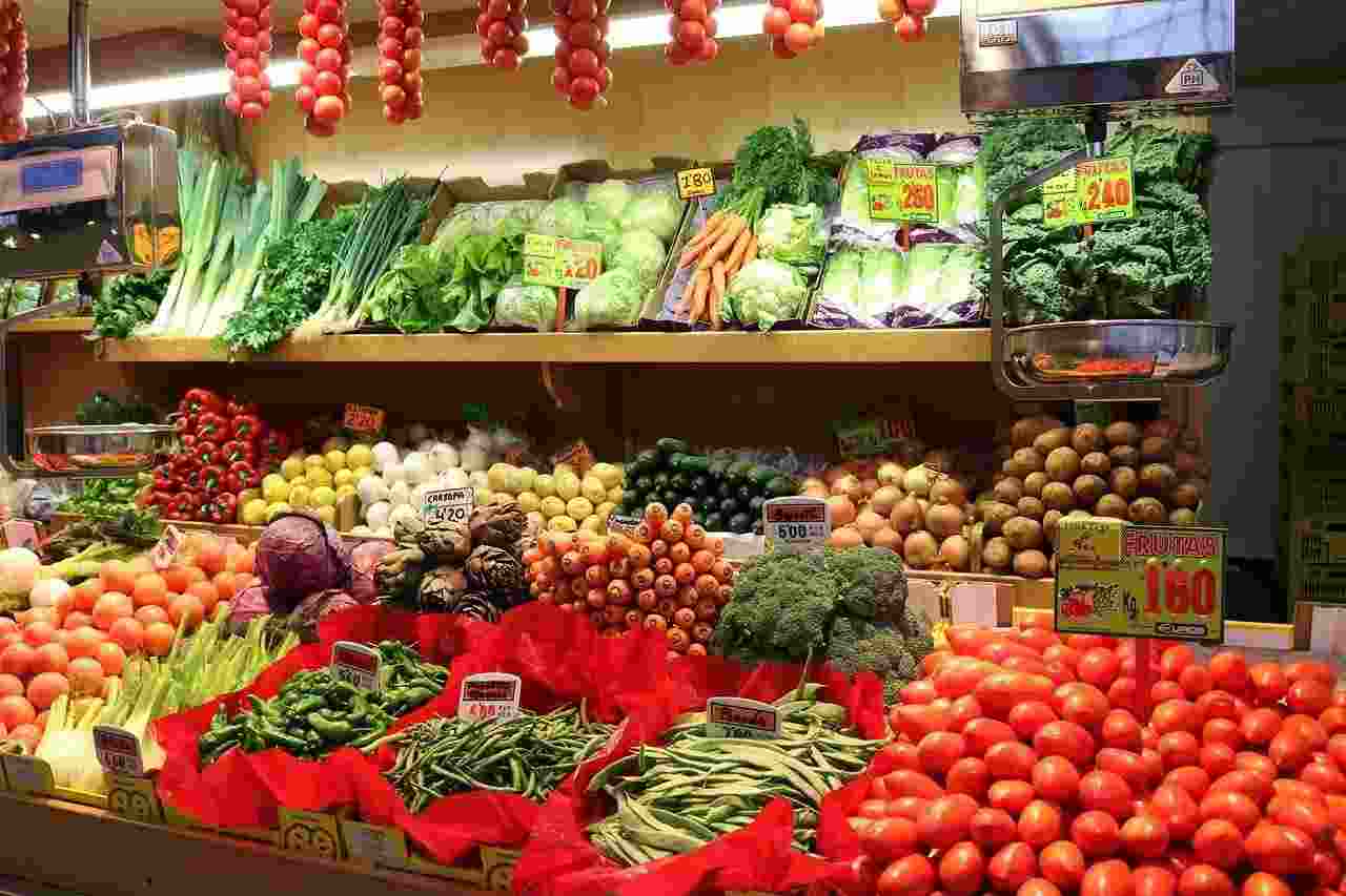 Horticulture production dips slightly, fruit output rises