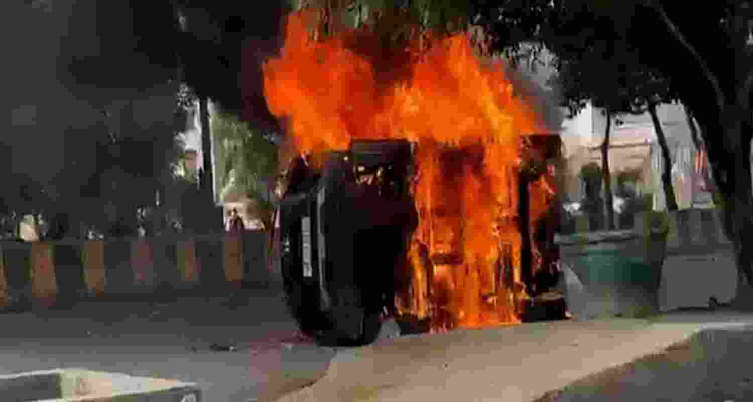 Vehicles set on fire as Noida workers' protest turns violent