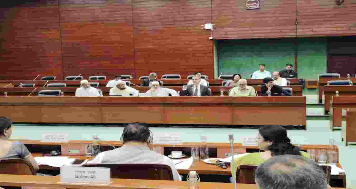 Joint panel clears Waqf amendment bill with 14 key changes