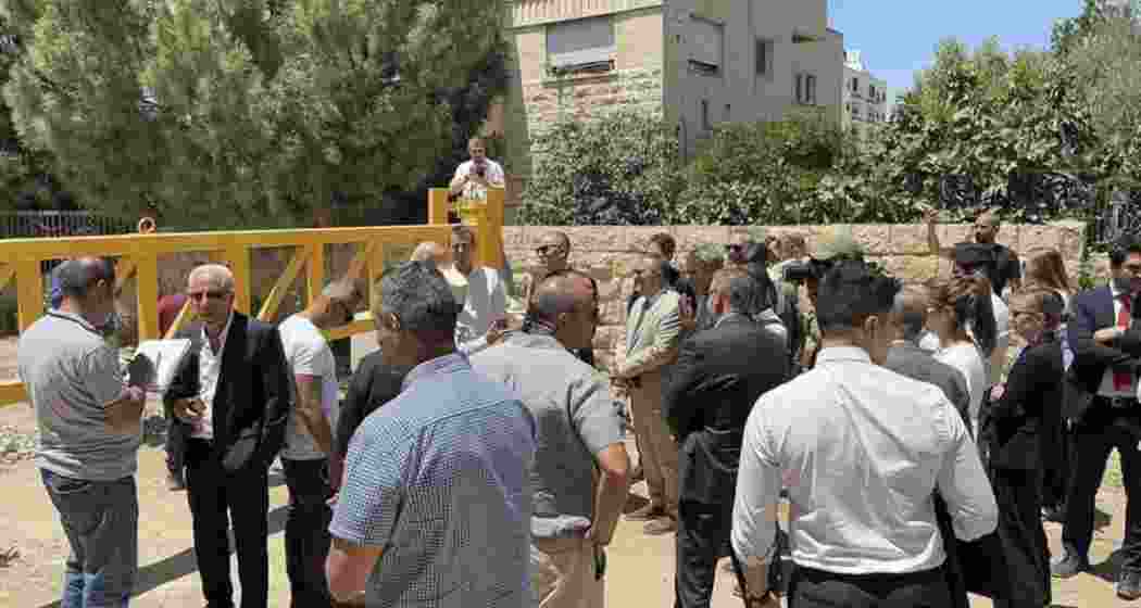 Israeli forces fire warning shots at foreign diplomats