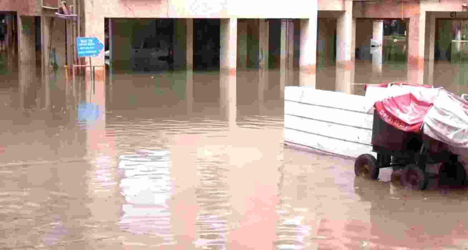 Rains continue to batter several parts of Bengaluru on Wed
