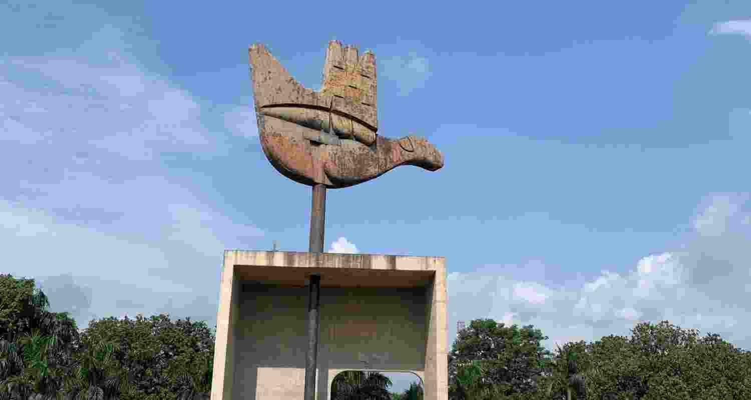 Representational image