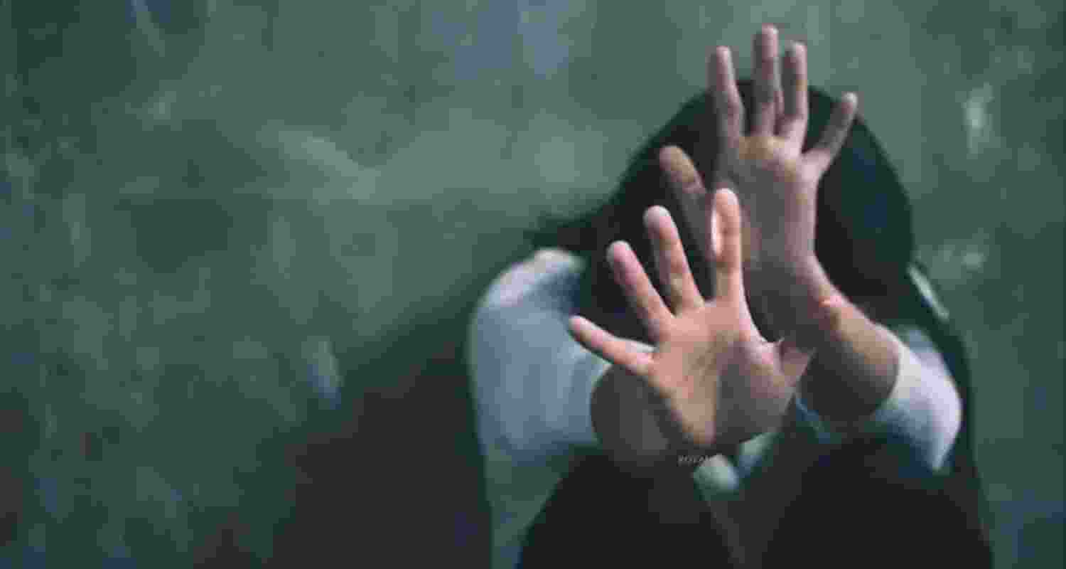 Woman scalded with boiling oil for resisting eve-teasing