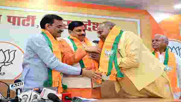 Former Vidisha MLA Shashank Bhargava joins BJP, deals blow to Congress ahead of LS Polls in MP Former Vidisha MLA Shashank Bhargava joins BJP, deals blow to Congress ahead of LS Polls in MP