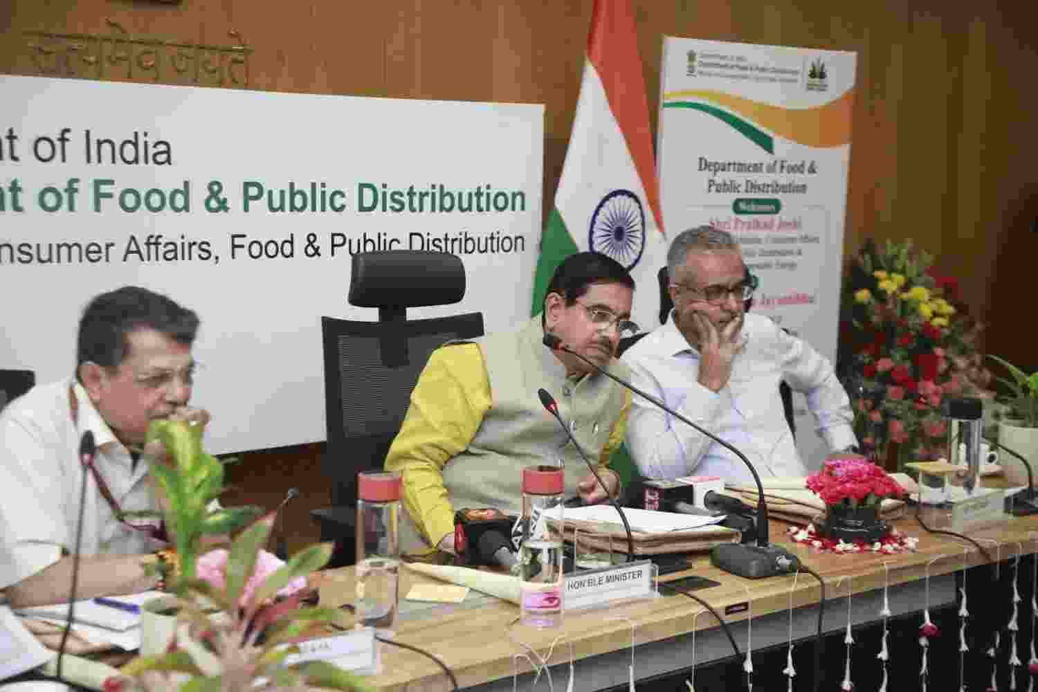 Pralhad Joshi launches 'Jan Poshan Kendra' pilot project Pralhad Joshi launches 'Jan Poshan Kendra' pilot project