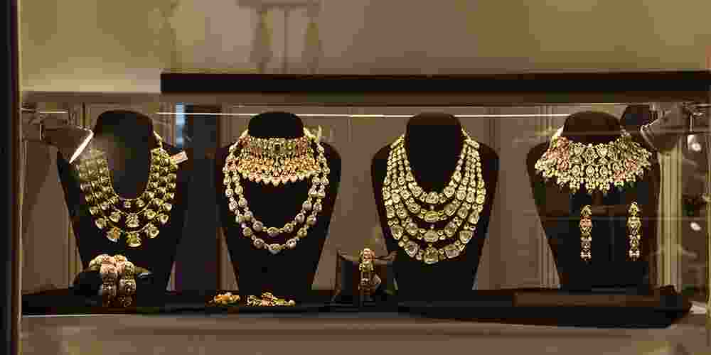 Gems, jewellery exports dip 18.79 pc to USD 2 bn in August: GJEPC Gems, jewellery exports dip 18.79 pc to USD 2 bn in August: GJEPC
