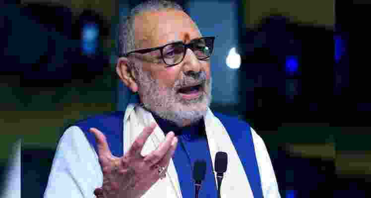 Textiles Minister Giriraj Singh said on Tuesday that the government has approved an extension of the Production Linked Incentive (PLI) scheme, originally aimed at textiles, to include the garments sector. Textiles Minister Giriraj Singh said on Tuesday that the government has approved an extension of the Production Linked Incentive (PLI) scheme, originally aimed at textiles, to include the garments sector.