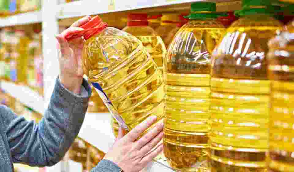 FinMin raises customs duty on edible oils, farmers to benefit FinMin raises customs duty on edible oils, farmers to benefit