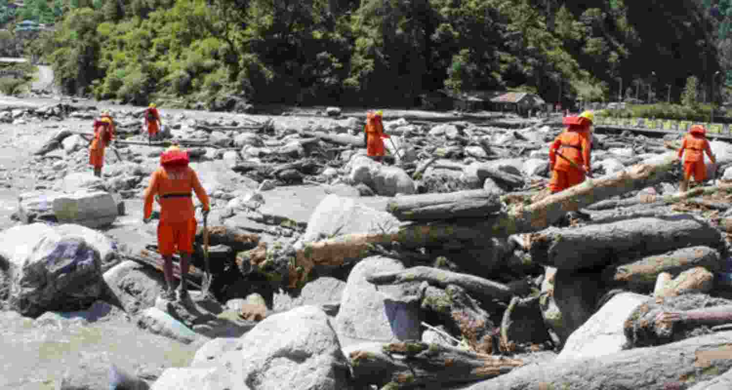 Search operation underway for missing people following flash floods triggered by cloudbursts on Wednesday, in Sainj vally of Kullu district. Search operation underway for missing people following flash floods triggered by cloudbursts on Wednesday, in Sainj vally of Kullu district.