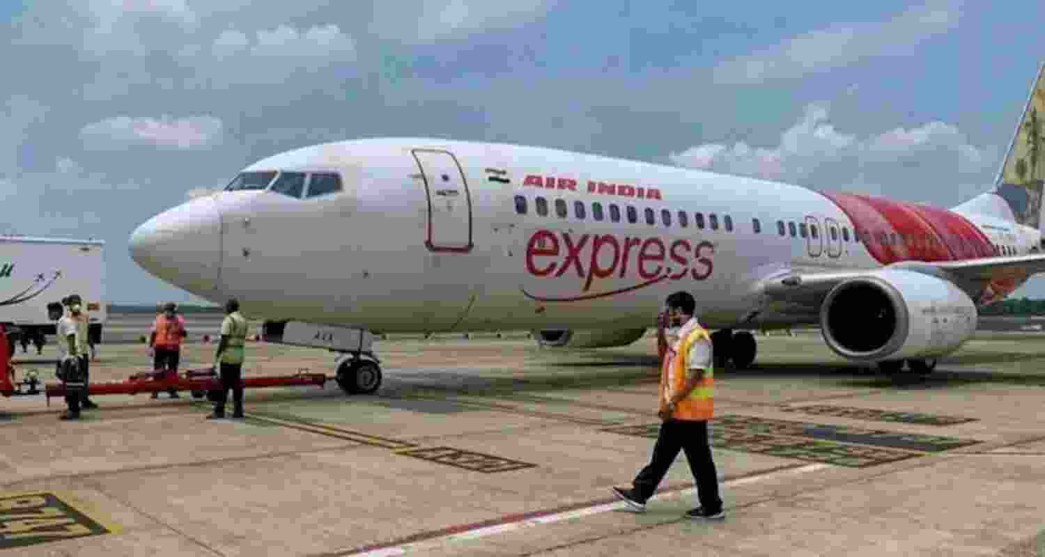 Aviation watchdog reprimanded Air India express for failing to comply with safety directions. Aviation watchdog reprimanded Air India express for failing to comply with safety directions.