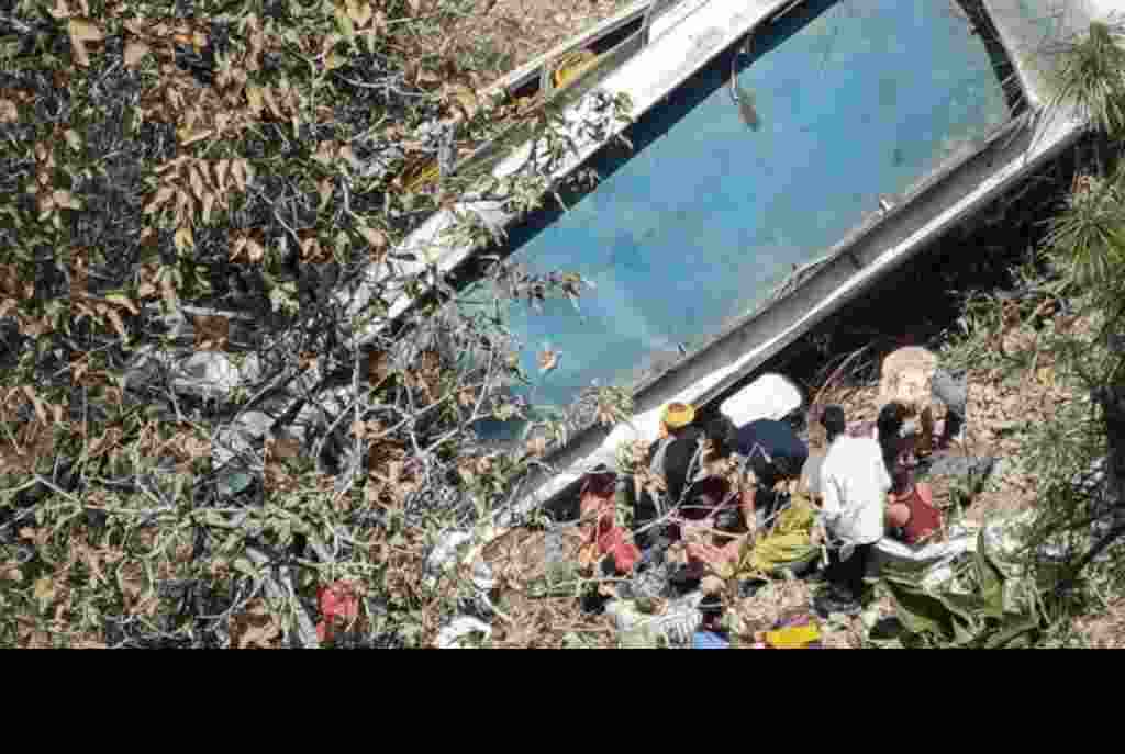 PM announces ex gratia relief of Rs 2 lakh each for kin of deceased, Rs 50,000 for injured. PM announces ex gratia relief of Rs 2 lakh each for kin of deceased, Rs 50,000 for injured.