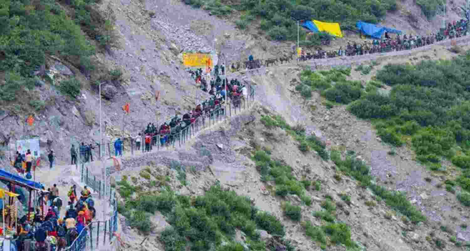 70,000 pay obeisance at Amarnath shrine in 4 days 70,000 pay obeisance at Amarnath shrine in 4 days