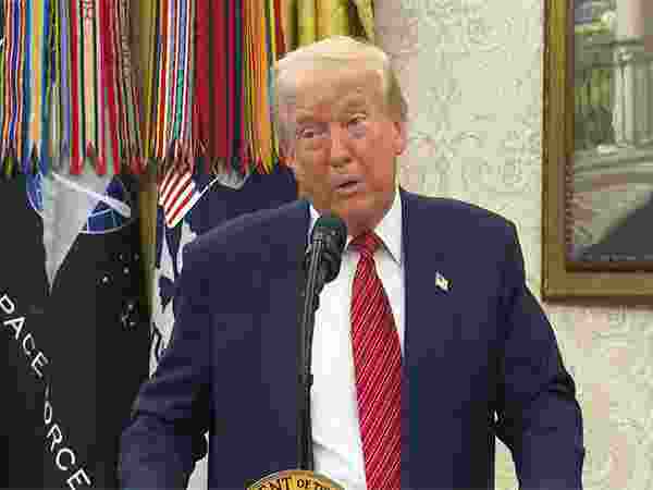 Trump drops 20% Hormuz transit fee, full bockade on Iran Trump drops 20% Hormuz transit fee, full bockade on Iran