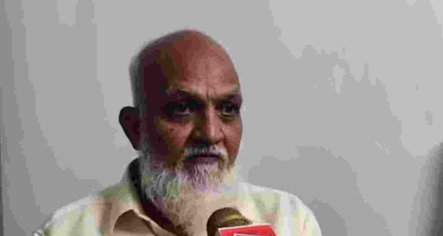 Retired ATS office Mehboob Mujawar. Retired ATS office Mehboob Mujawar.