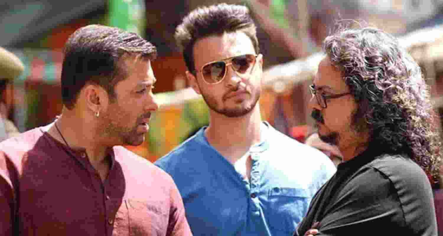 Aayush Sharma receives threat email claiming Lawrence Bishnoi gang link; Mumbai Police probe amid similar threats to Ranveer Singh. Aayush Sharma receives threat email claiming Lawrence Bishnoi gang link; Mumbai Police probe amid similar threats to Ranveer Singh.