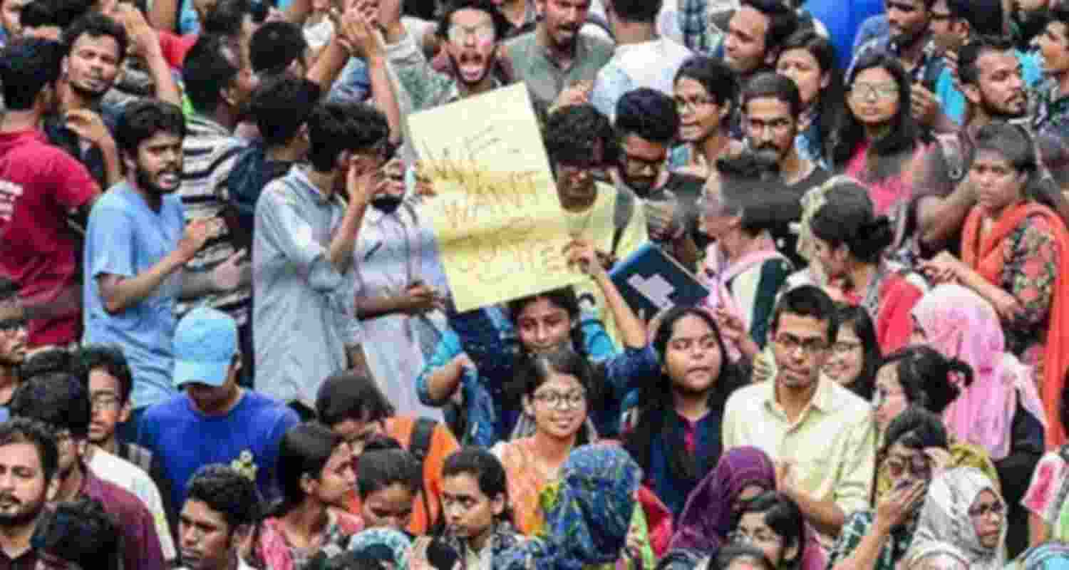 Bangladesh struggles— Democracy versus autocracy Bangladesh struggles— Democracy versus autocracy