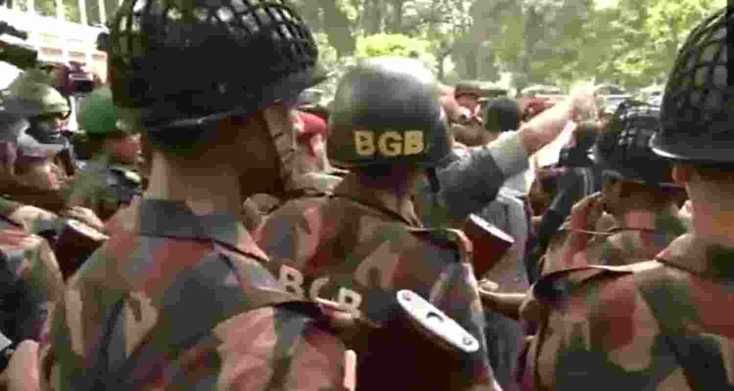 Bangladesh Army's new battalion name sparks debate Bangladesh Army's new battalion name sparks debate