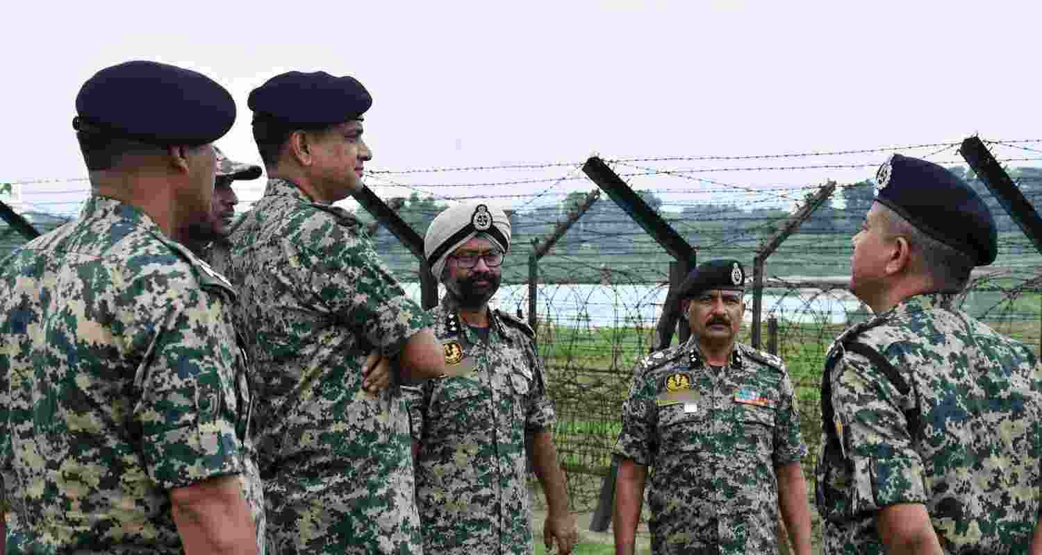 BSF DG Praveen Kumar reviewed border security and fencing along the India-Bangladesh border, stressing stronger coordination and troop readiness. BSF DG Praveen Kumar reviewed border security and fencing along the India-Bangladesh border, stressing stronger coordination and troop readiness.