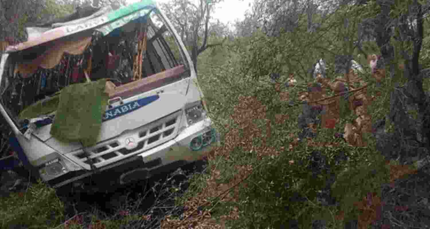 J&K: Two killed, 42 injured in mini-bus accident in Poonch J&K: Two killed, 42 injured in mini-bus accident in Poonch