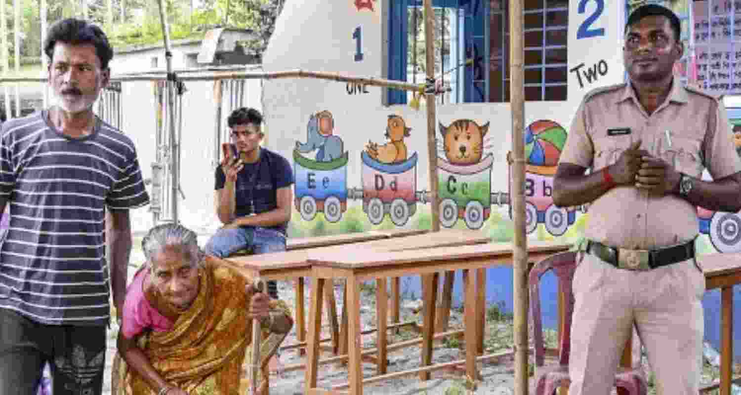 By-polls marred by violence in Bengal & Uttarakhand By-polls marred by violence in Bengal & Uttarakhand