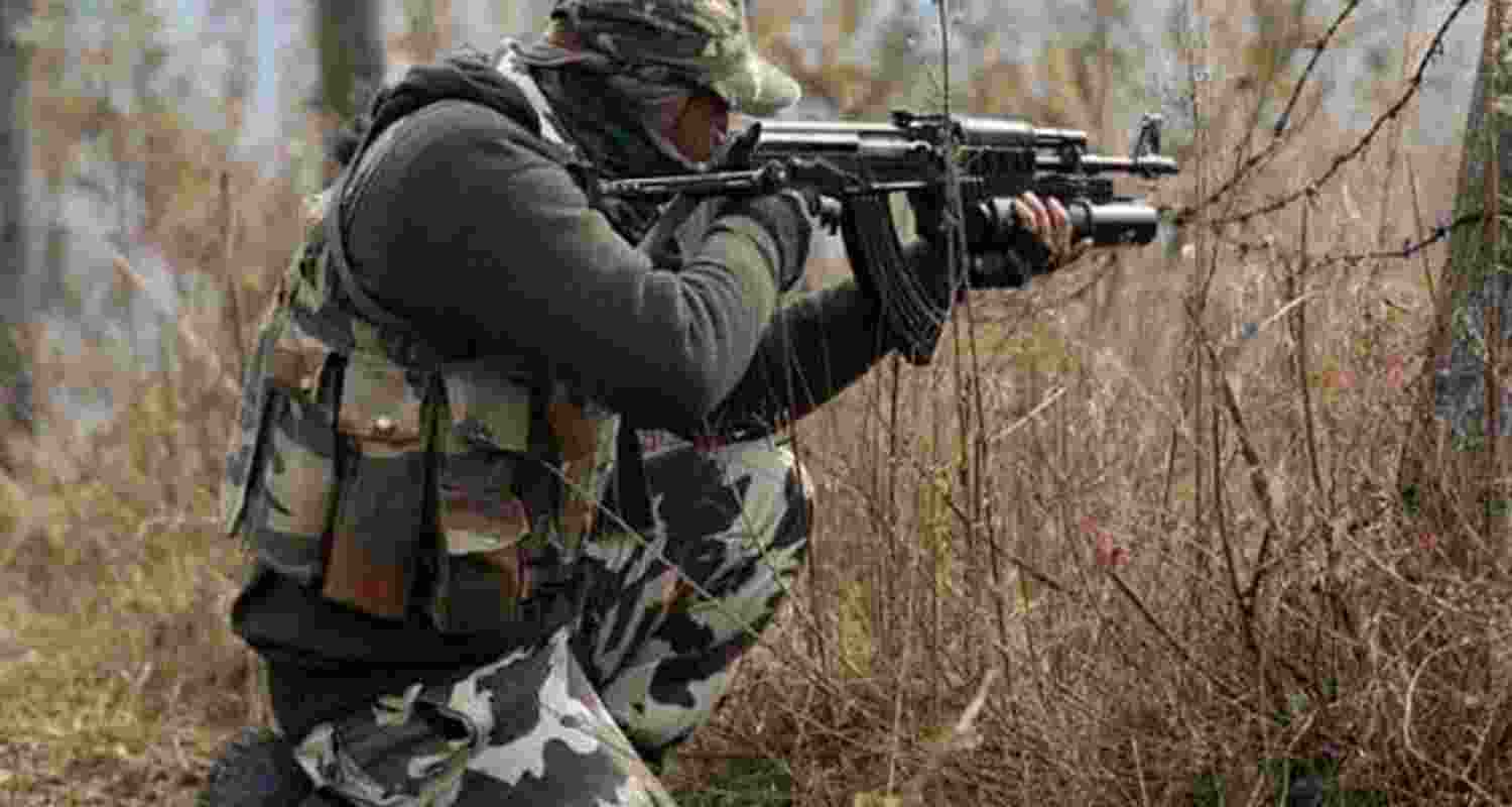 Security forces clash with Naxalites in C'garh encounter Security forces clash with Naxalites in C'garh encounter