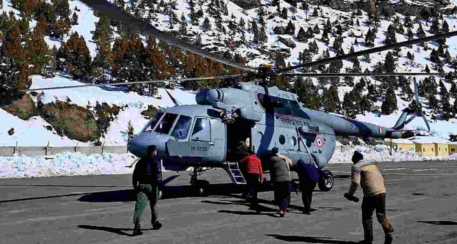 A Helicopter that was deputed to airlift Dorje from Lahaul. A Helicopter that was deputed to airlift Dorje from Lahaul.