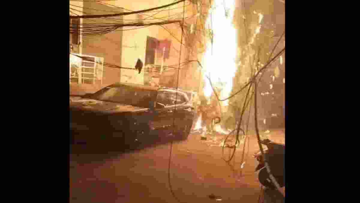 Delhi reports 280 fire incidents on Diwali night, breaks record Delhi reports 280 fire incidents on Diwali night, breaks record