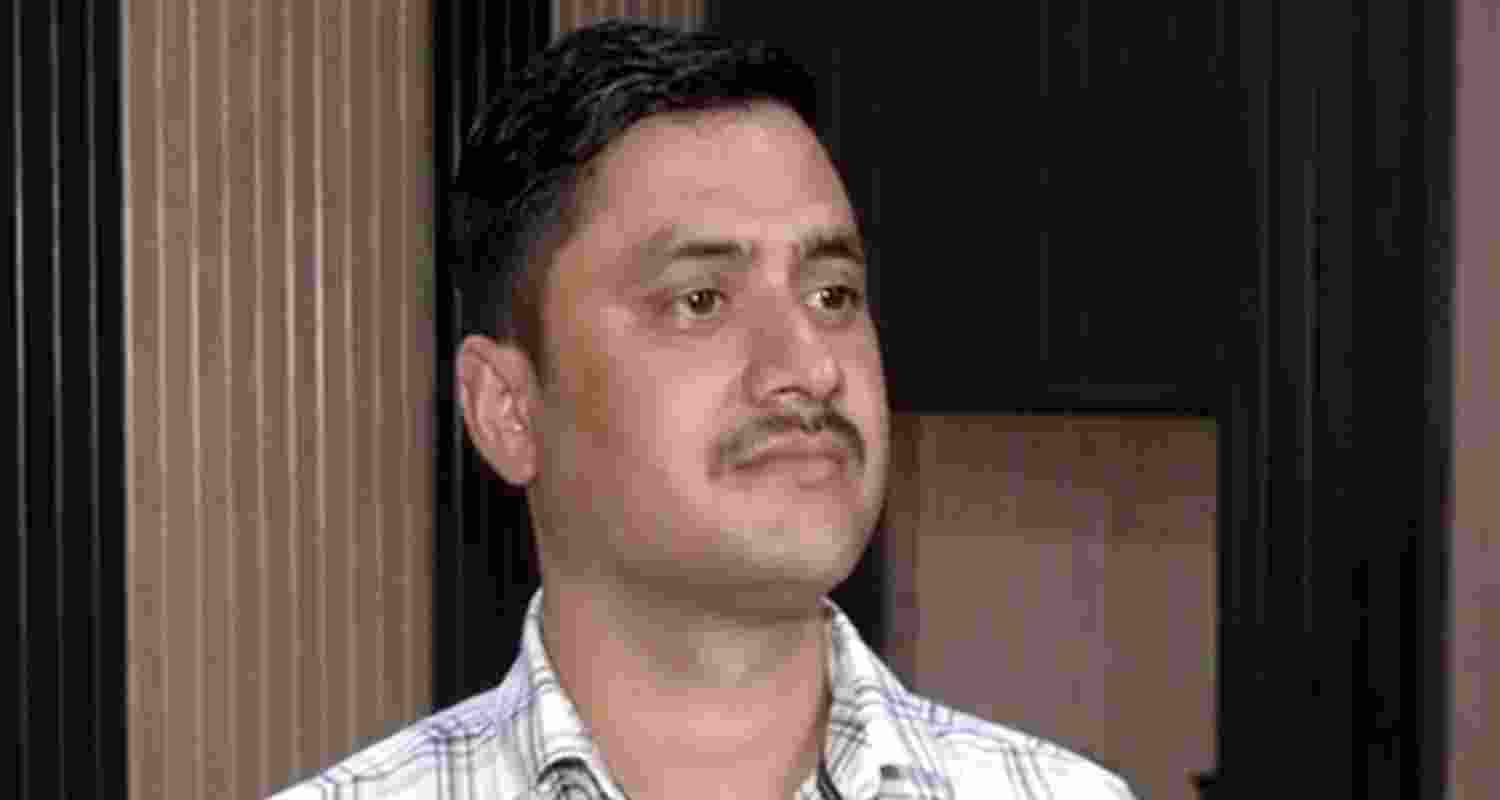Dismissed CRPF trooper appeals for 'justice' Dismissed CRPF trooper appeals for 'justice'