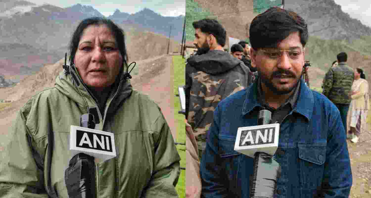Family members of Kargil war heroes. Family members of Kargil war heroes.
