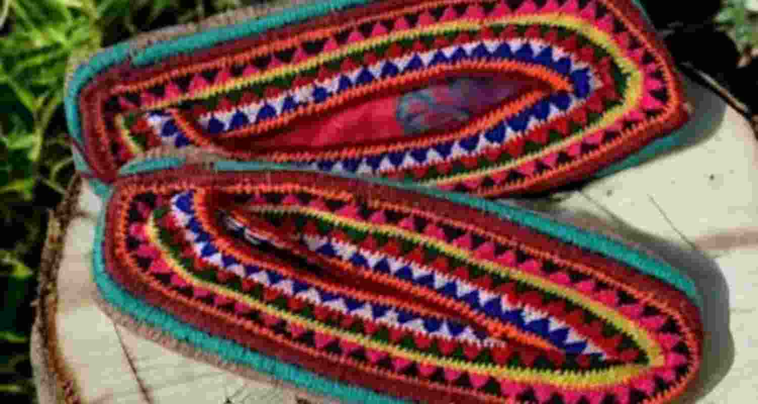 Prime Minister Narendra Modi gifted the priests of the Kashi Vishwanath temple special ‘pulla’ slippers that were bought from two women self-help groups, revealed Jai Ram Thakur, former Himachal Pradesh chief minister Prime Minister Narendra Modi gifted the priests of the Kashi Vishwanath temple special ‘pulla’ slippers that were bought from two women self-help groups, revealed Jai Ram Thakur, former Himachal Pradesh chief minister