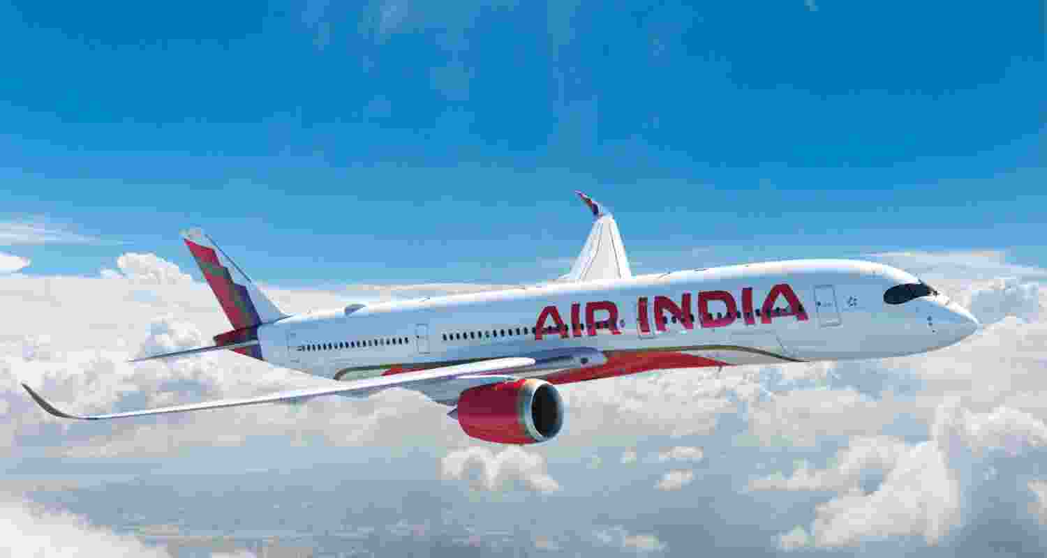 SAF is an alternative to conventional jet fuel, made from non-petroleum feedstocks such cooking oil, agricultural residues and even carbon dioxide captured from air SAF is an alternative to conventional jet fuel, made from non-petroleum feedstocks such cooking oil, agricultural residues and even carbon dioxide captured from air