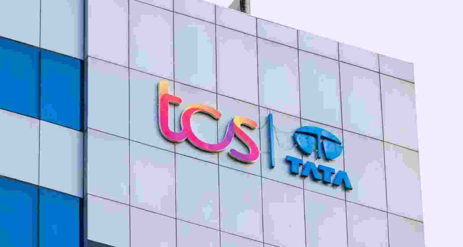 The combined market loss amounted to ₹2,99,661.36 crore The combined market loss amounted to ₹2,99,661.36 crore