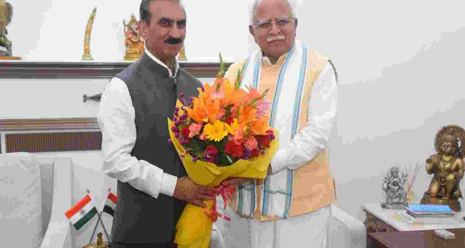 Himachal Chief Minister Thakur Sukhvinder Singh Sukhu called on Manohar Lal Khattar, Union Minister for Power, Housing and Urban Affairs at New Delhi Himachal Chief Minister Thakur Sukhvinder Singh Sukhu called on Manohar Lal Khattar, Union Minister for Power, Housing and Urban Affairs at New Delhi