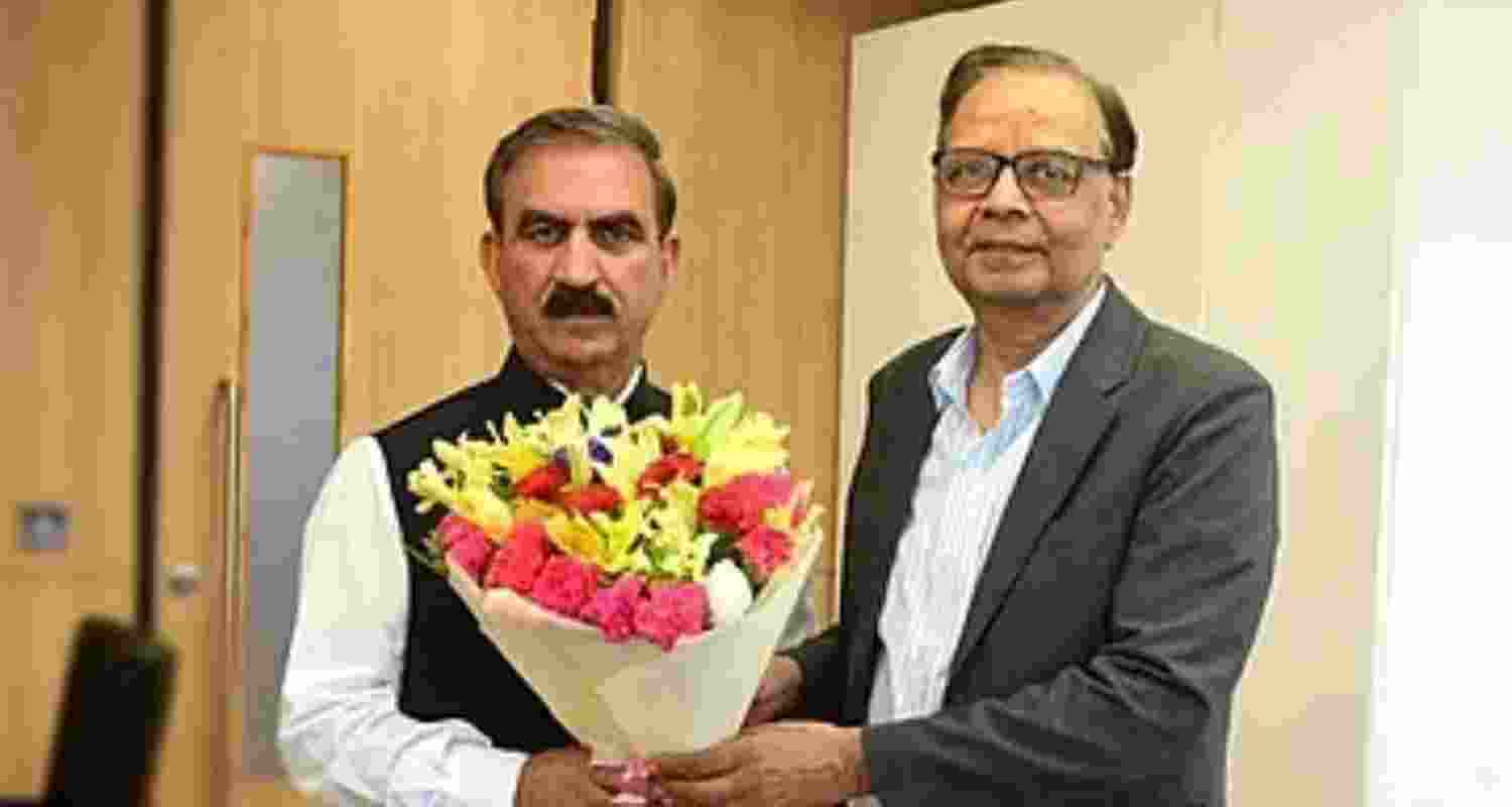 Himachal Pradesh Chief Minister Sukhvinder Singh Sukhu meets chairman of the 16th Finance Commission, Arvind Panagariya in New Delhi on Tuesday. Himachal Pradesh Chief Minister Sukhvinder Singh Sukhu meets chairman of the 16th Finance Commission, Arvind Panagariya in New Delhi on Tuesday.