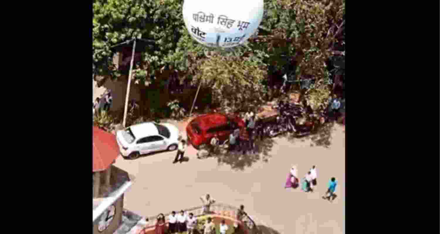 Hot air ballon used as prop for election campaign Hot air ballon used as prop for election campaign