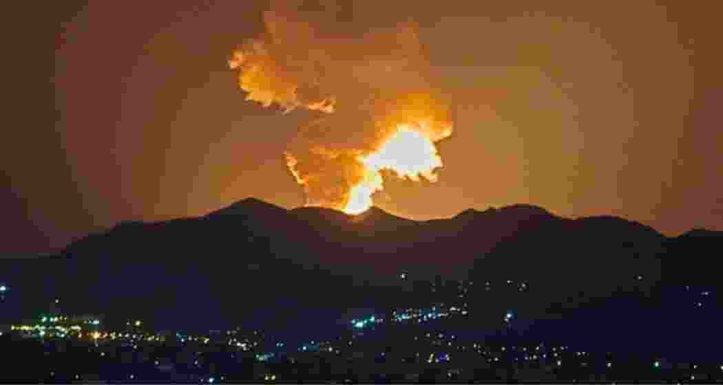 Smoke rises over Tehran as Israeli air strikes hit oil depots. Iran fired missiles in response, escalating a six-day war that has drawn global concern and U.S. warnings. Smoke rises over Tehran as Israeli air strikes hit oil depots. Iran fired missiles in response, escalating a six-day war that has drawn global concern and U.S. warnings.