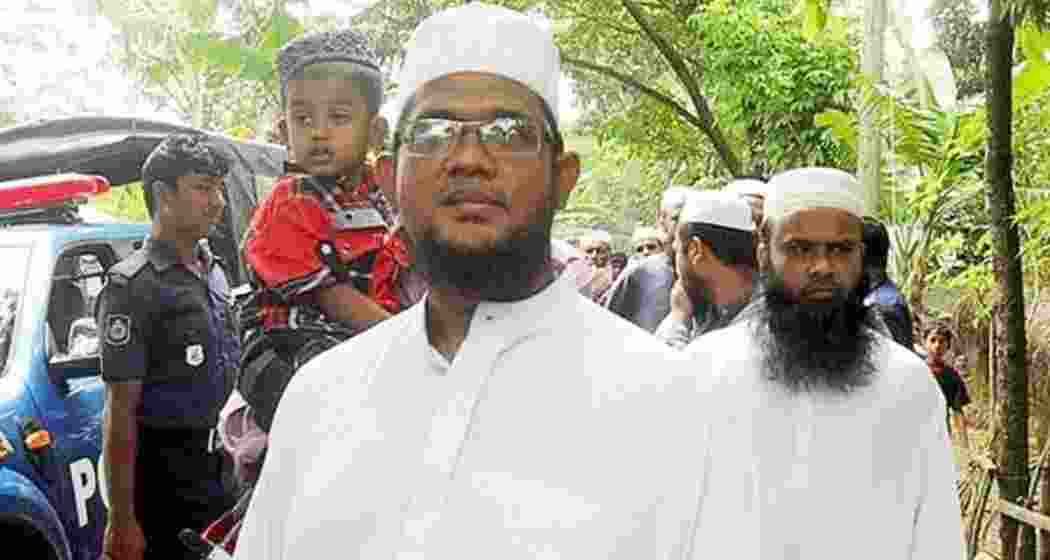Chief of the Ansarullah Bangla Team (ABT), Jashimuddin Rahmani. Chief of the Ansarullah Bangla Team (ABT), Jashimuddin Rahmani.