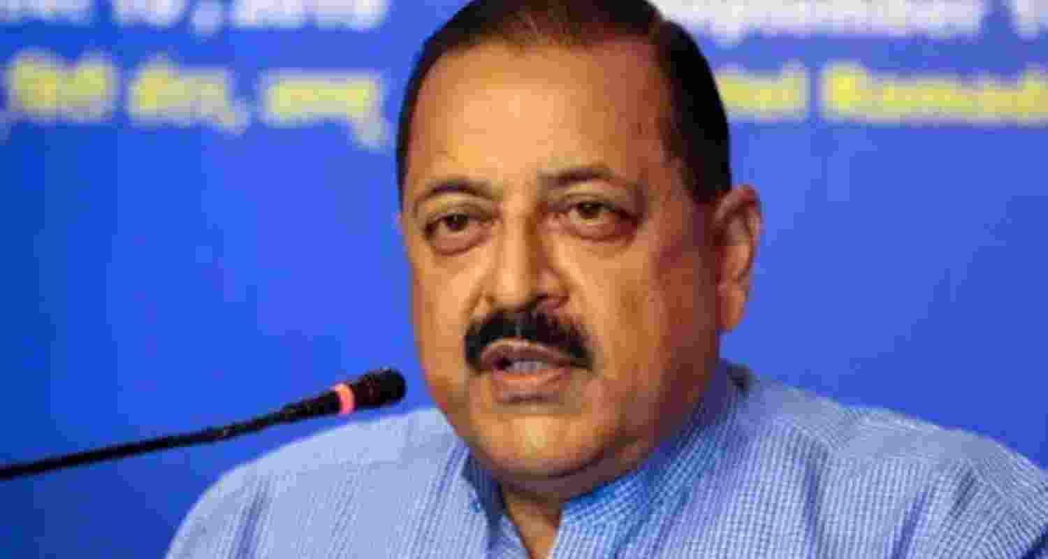Jitendra Singh announces jobs, aid for kin of Kathua martyrs Jitendra Singh announces jobs, aid for kin of Kathua martyrs