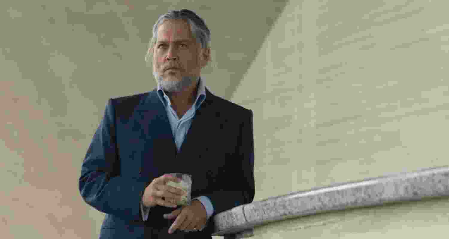 Johnny Depp returns to Hollywood as ‘Day Drinker’ starts filming; Lionsgate drops first look at thriller co-starring Penélope Cruz and Madelyn Cline. Johnny Depp returns to Hollywood as ‘Day Drinker’ starts filming; Lionsgate drops first look at thriller co-starring Penélope Cruz and Madelyn Cline.