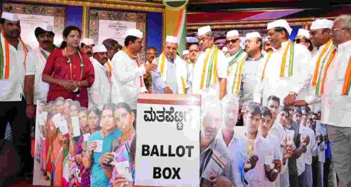 BJP favours authoritarianism not democracy, says Siddaramaiah BJP favours authoritarianism not democracy, says Siddaramaiah