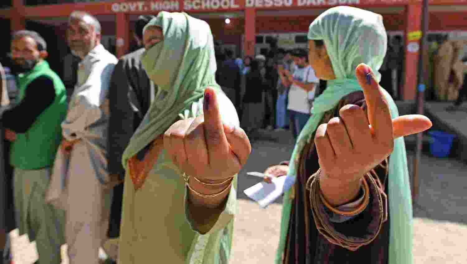 High voter turnout prompts ECI to hold J&K polls High voter turnout prompts ECI to hold J&K polls