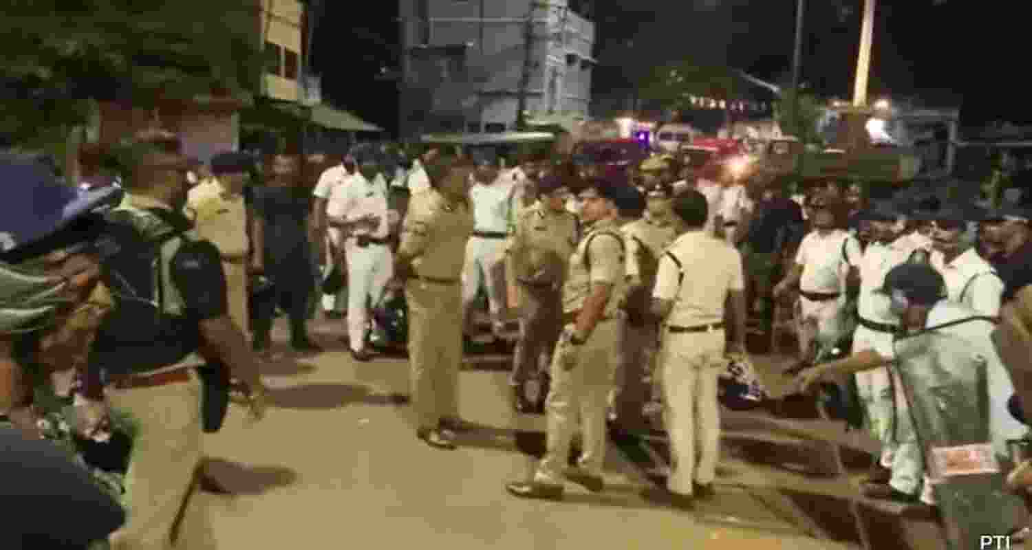 Class 8 student shot dead in North Dinajpur Class 8 student shot dead in North Dinajpur