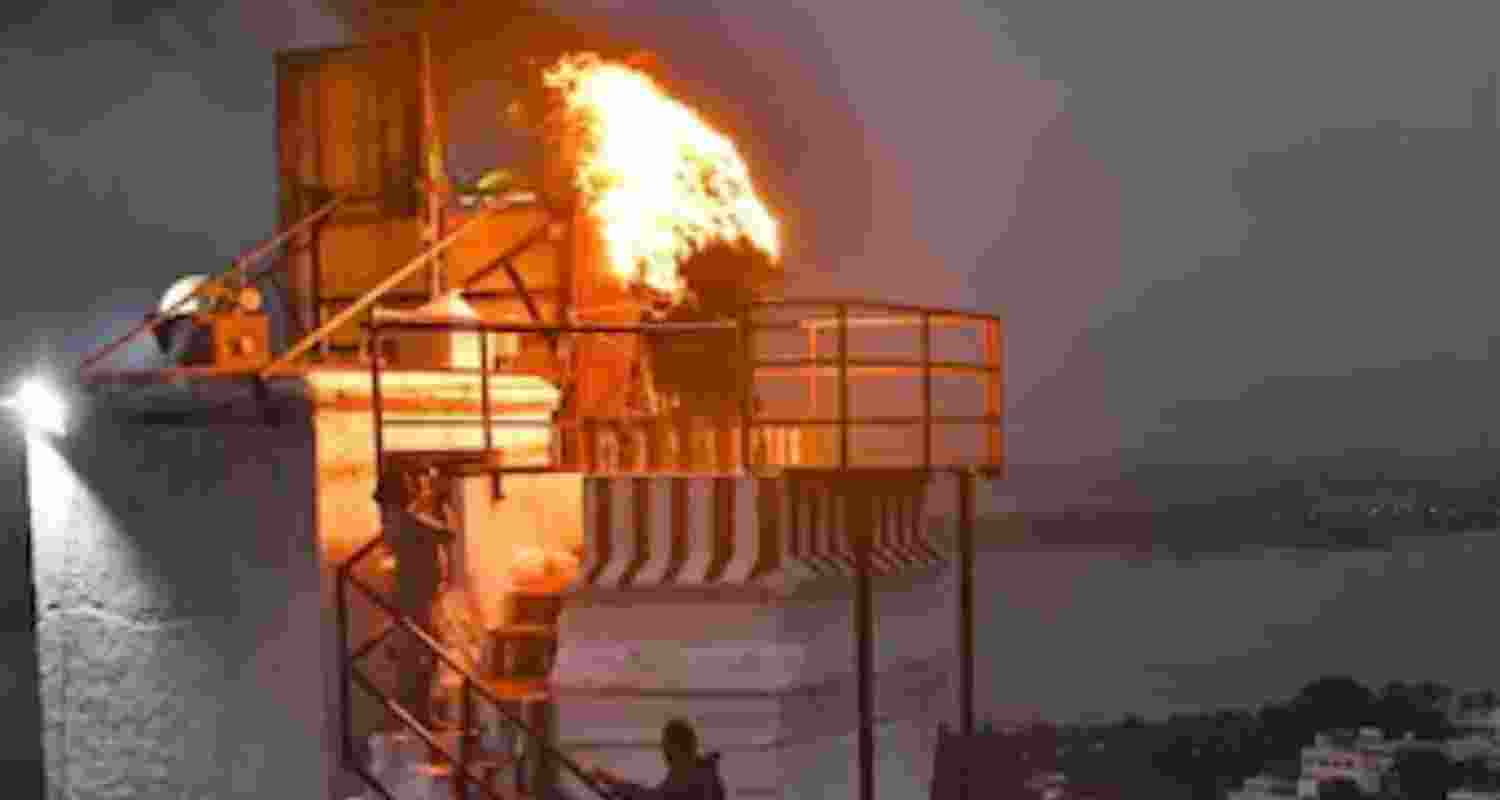 DMK MPs seek judge’s impeachment over hilltop lamp lighting order DMK MPs seek judge’s impeachment over hilltop lamp lighting order