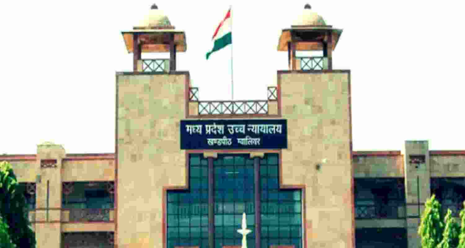 Vyapam scam: MP HC quashes FIRs against former CRISP chief Vyapam scam: MP HC quashes FIRs against former CRISP chief