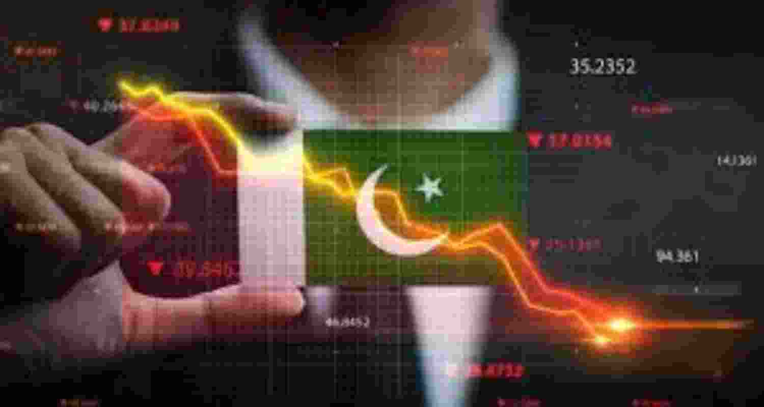 Face-off with India damaging for Pak's economy: Moody's Face-off with India damaging for Pak's economy: Moody's