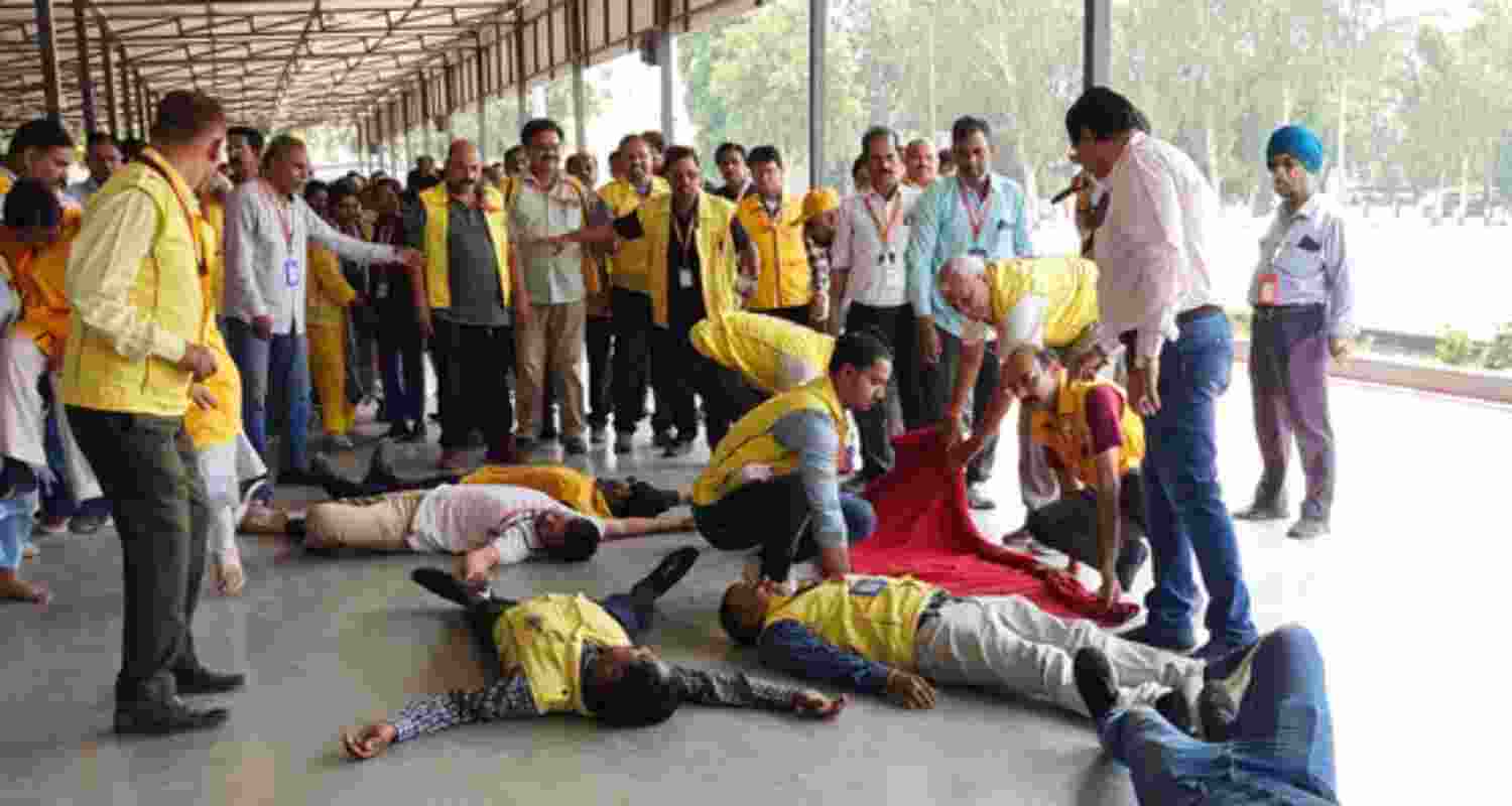 Karnataka will see mock drills tomorrow in Bengaluru, Raichur and Karwar. Karnataka will see mock drills tomorrow in Bengaluru, Raichur and Karwar.