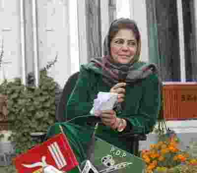 Flying solo: PDP president Mehbooba Mufti has decided to field her candidates in all the Lok Sabha seats in Kashmir Flying solo: PDP president Mehbooba Mufti has decided to field her candidates in all the Lok Sabha seats in Kashmir