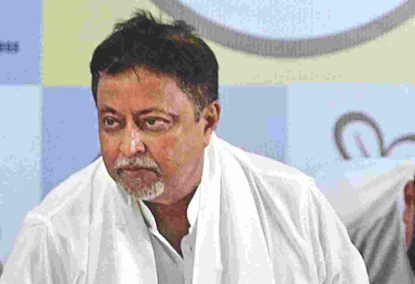 SC stays disqualification of MLA Mukul Roy for defection to TMC SC stays disqualification of MLA Mukul Roy for defection to TMC