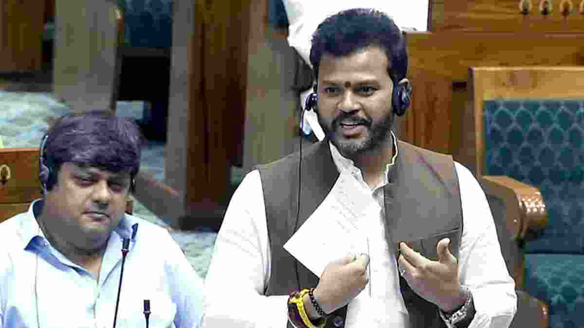 Parliament passes Bharatiya Vayuyan Vidheyak Parliament passes Bharatiya Vayuyan Vidheyak