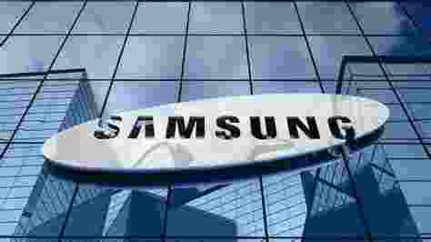Samsung Electronics, the South Korean tech behemoth, is set for a remarkable turnaround as it anticipates a staggering surge in operating profit for the first quarter of 2024. Samsung Electronics, the South Korean tech behemoth, is set for a remarkable turnaround as it anticipates a staggering surge in operating profit for the first quarter of 2024.